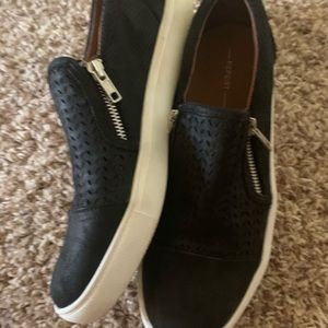 Report sneakers